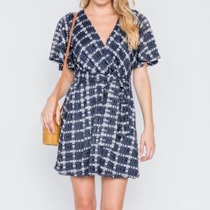 NAVY PLAID PATTERN KNIT SHORT SLEEVE MINI DRESS